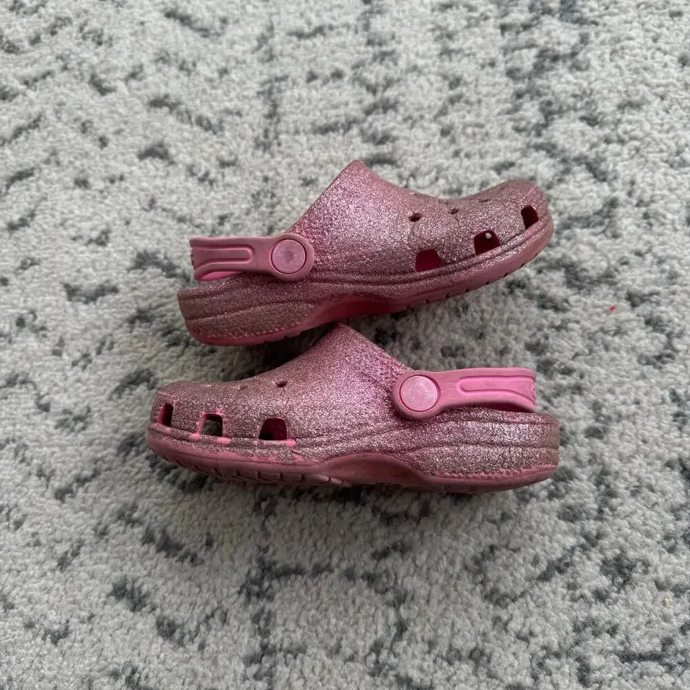 Girls Pink Glitter Crocs 11C